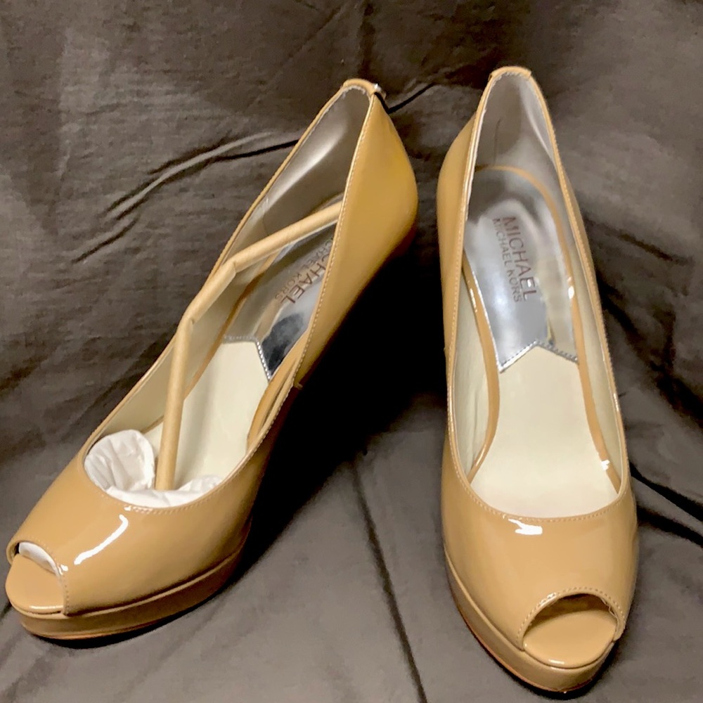 Peep toe Michael Kors. Barely worn